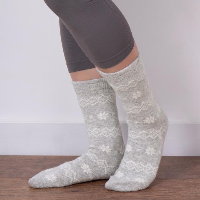 totes toasties® Ladies Cashmere Blend Ankle Socks (Twin Pack) Grey / Cream Extra Image 2